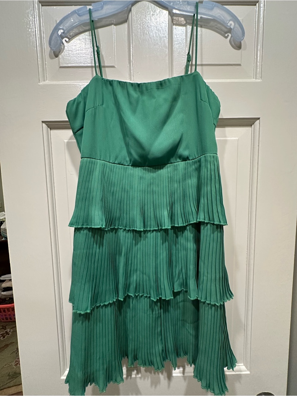 TCEC Emerald Green Tiered Pleated Spaghetti-Strap Mini Dress